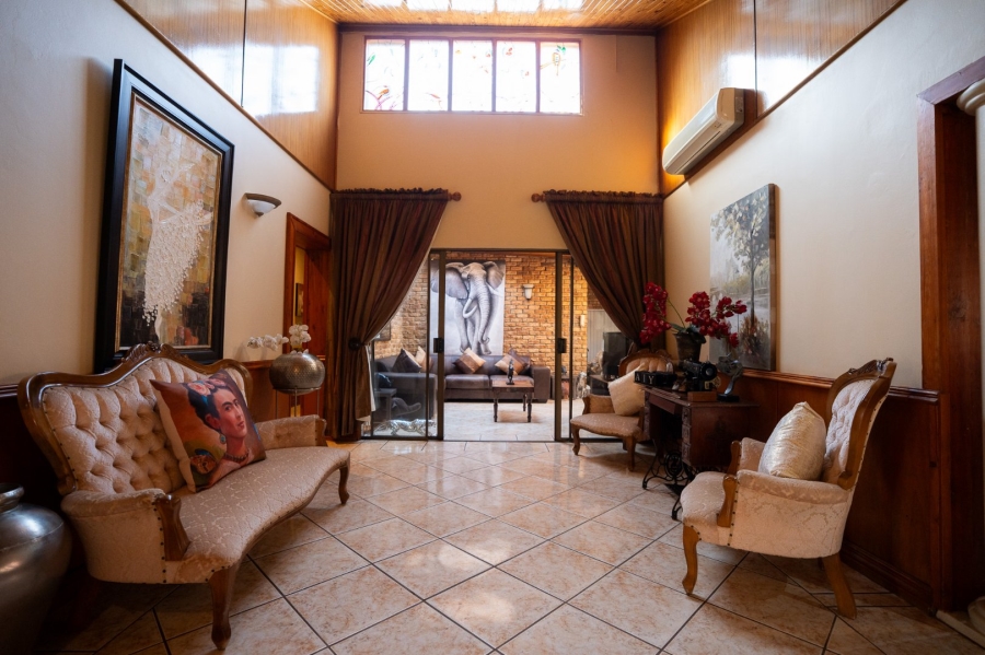 3 Bedroom Property for Sale in Flamwood North West